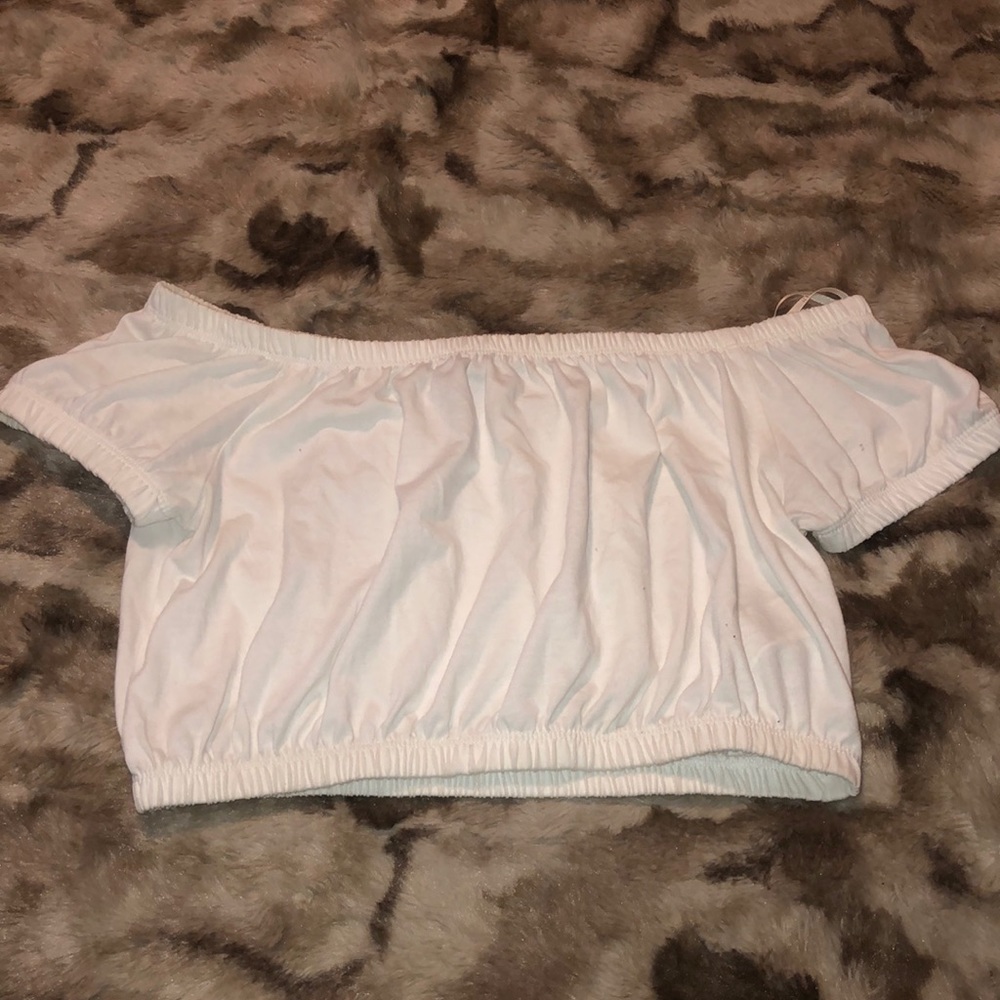 FOREVER 21 off the shoulder top